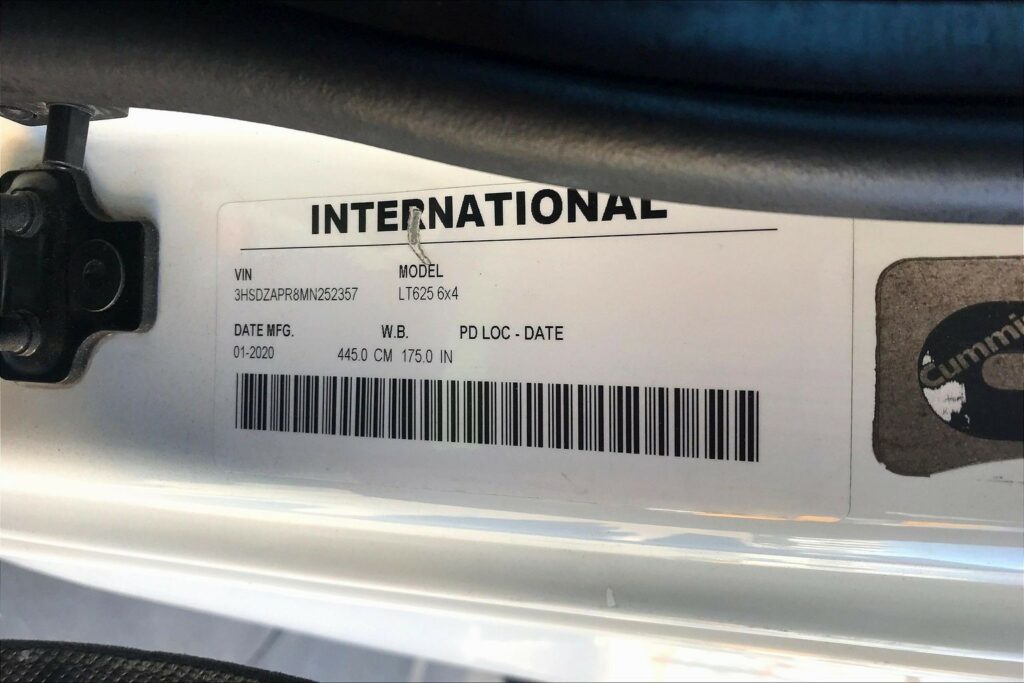 2021 CUM LT625 6×4 Day Cab