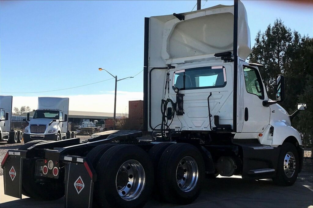 2021 CUM LT625 6×4 Day Cab