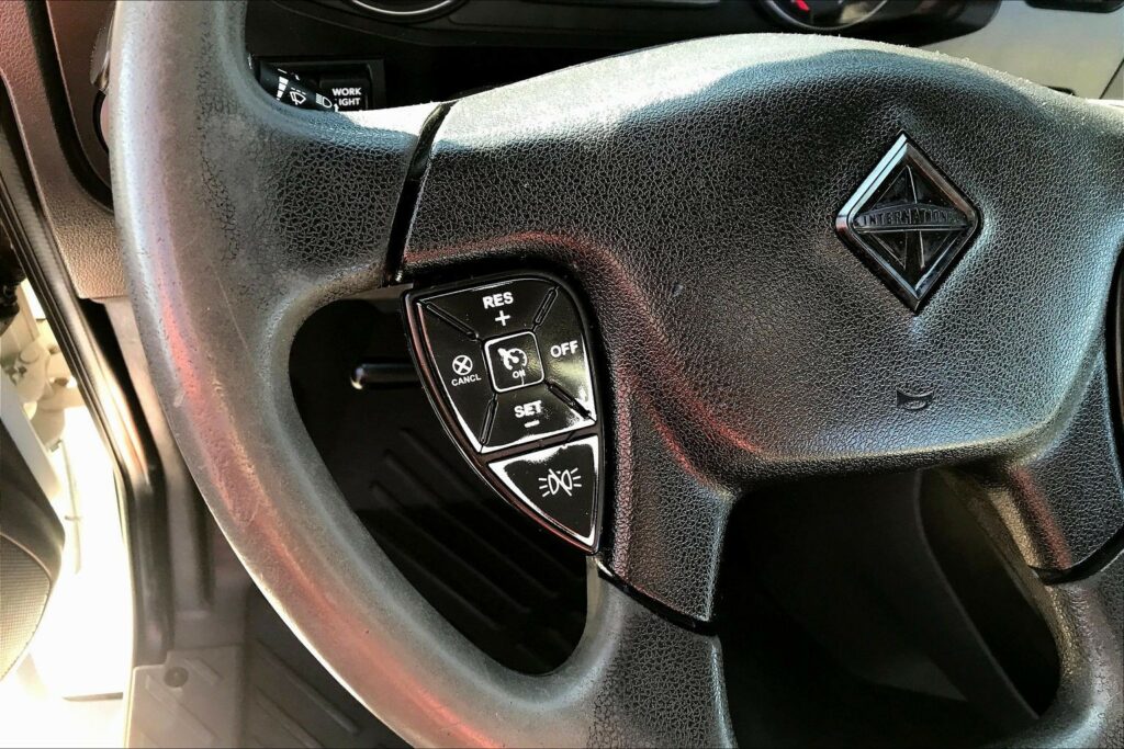 2021 CUM LT625 6×4 Day Cab