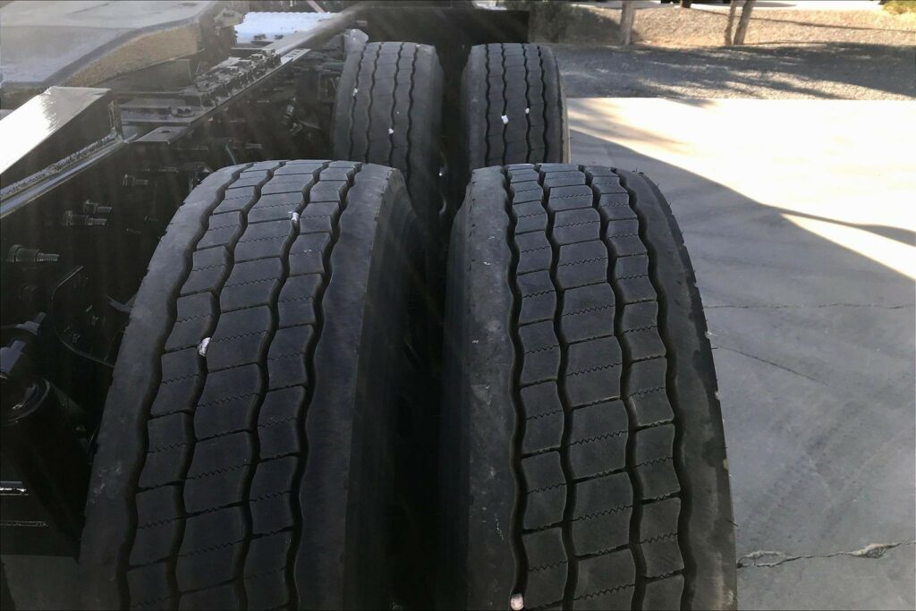 2021 CUM LT625 6×4 Day Cab