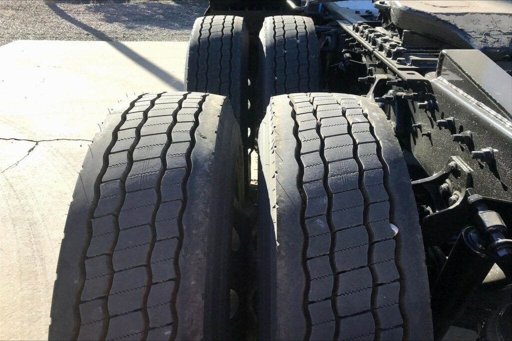 2021 CUM LT625 6×4 Day Cab