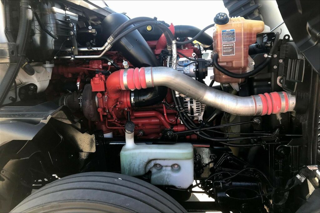 2021 CUM LT625 6×4 Day Cab