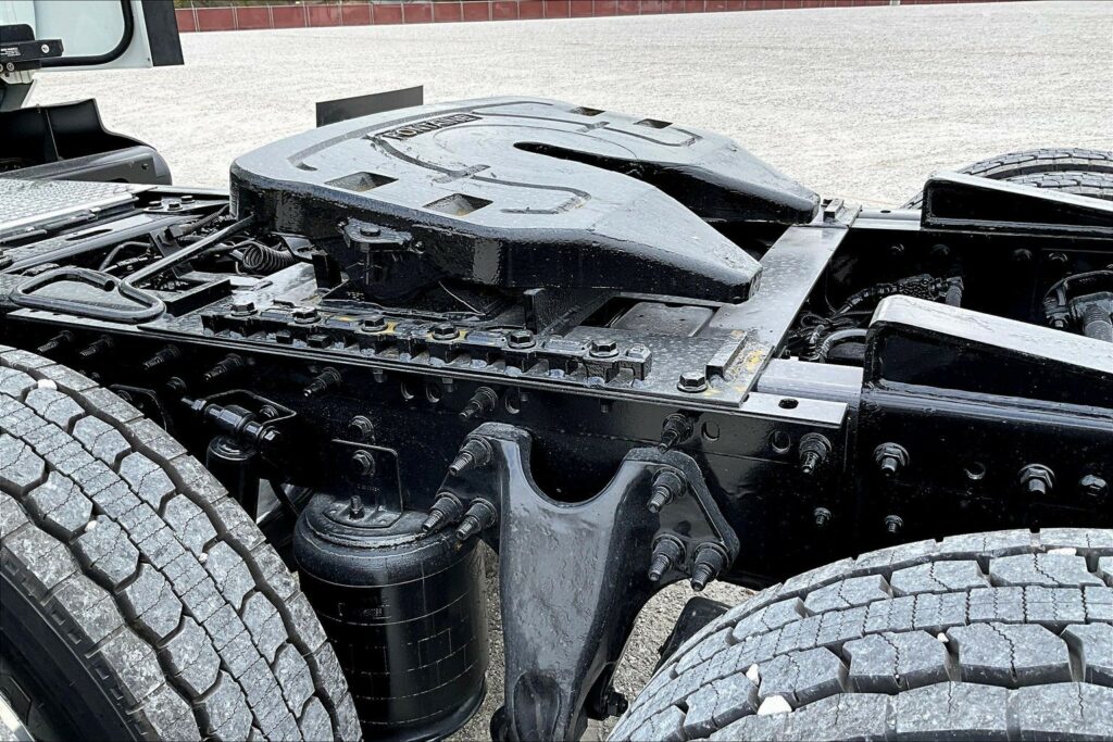 2021 CUM LT625 6×4 Day Cab