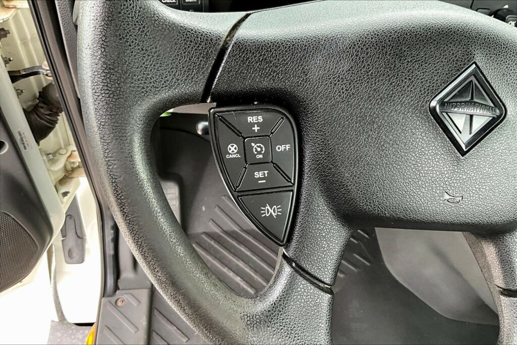 2021 CUM LT625 6×4 Day Cab