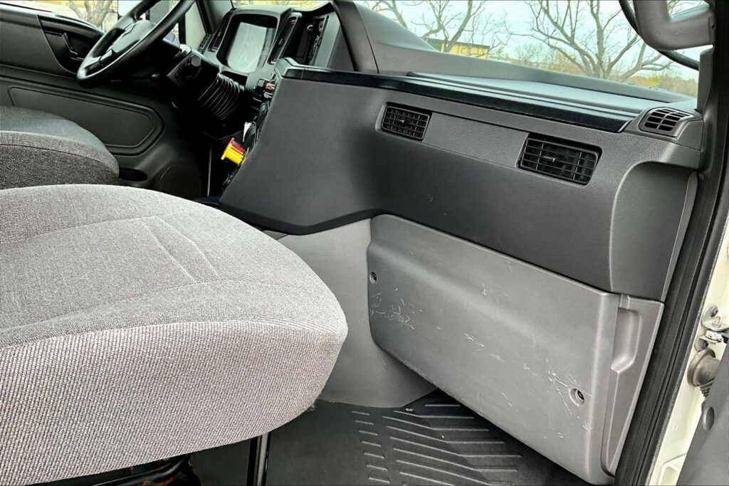 2021 CUM LT625 6×4 Day Cab