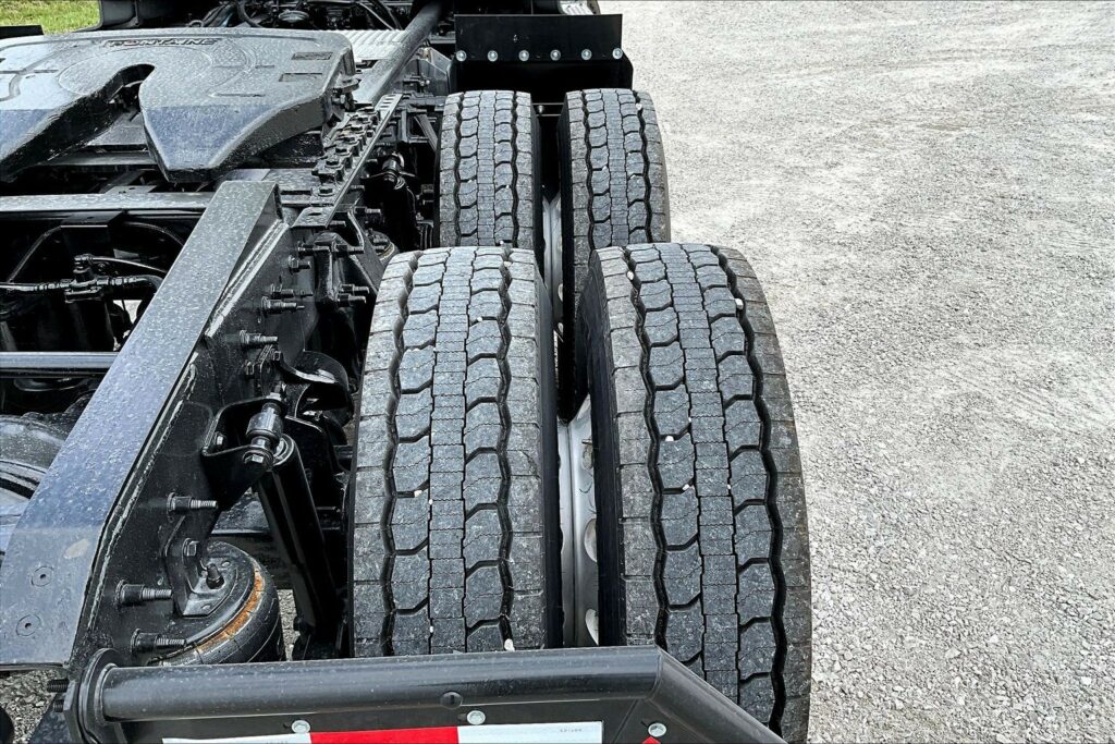 2021 CUM LT625 6×4 Day Cab