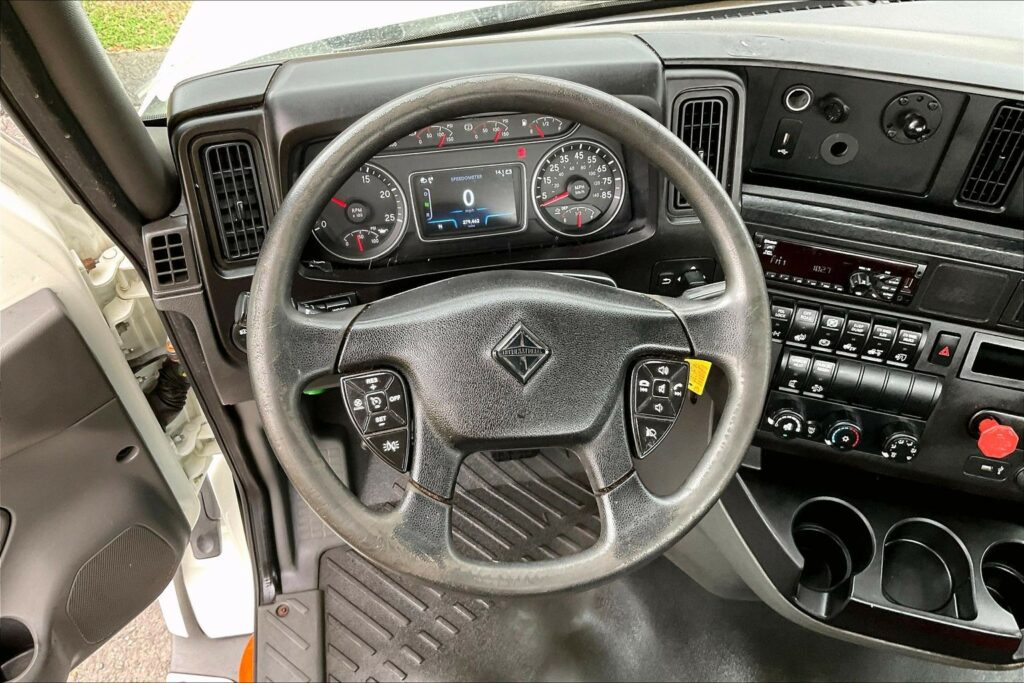 2021 CUM LT625 6×4 Day Cab