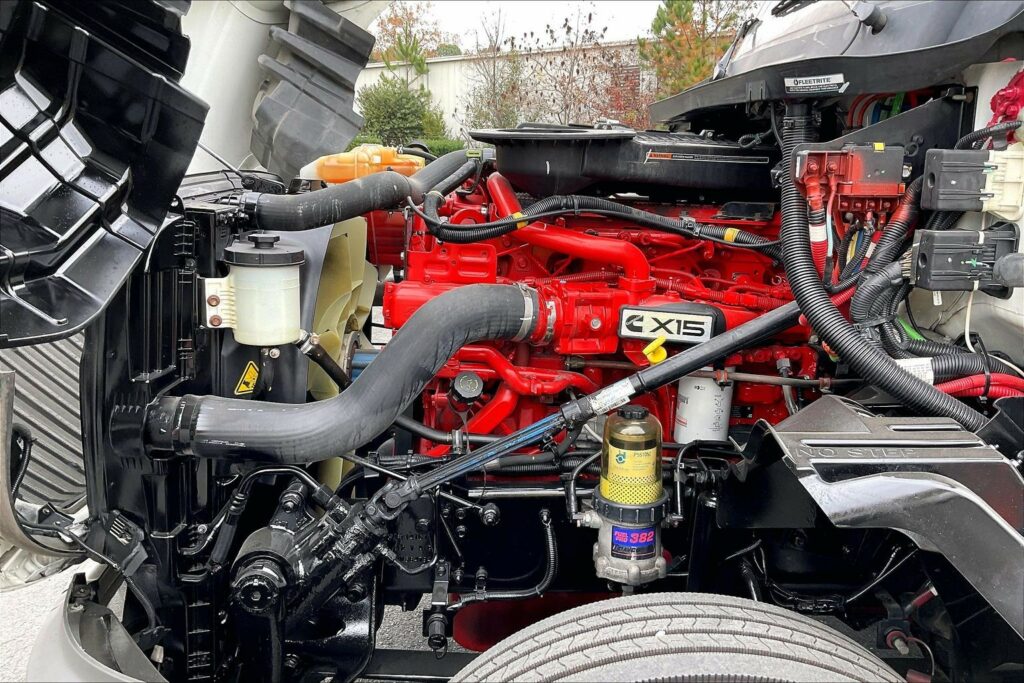 2021 CUM LT625 6×4 Day Cab