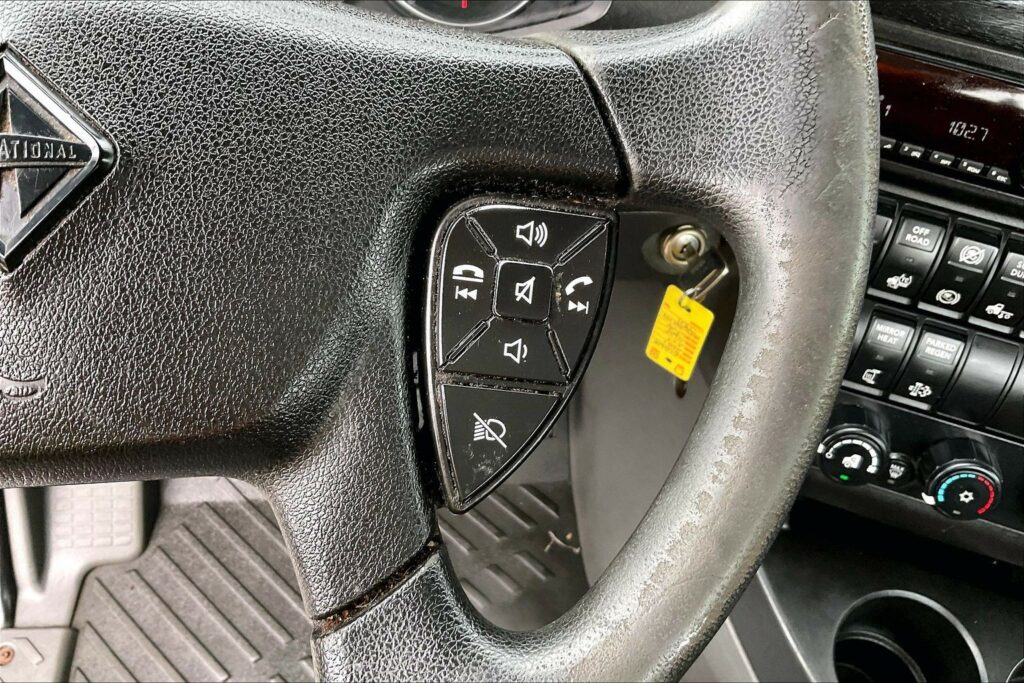 2021 CUM LT625 6×4 Day Cab