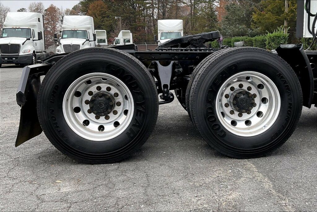 2021 CUM LT625 6×4 Day Cab