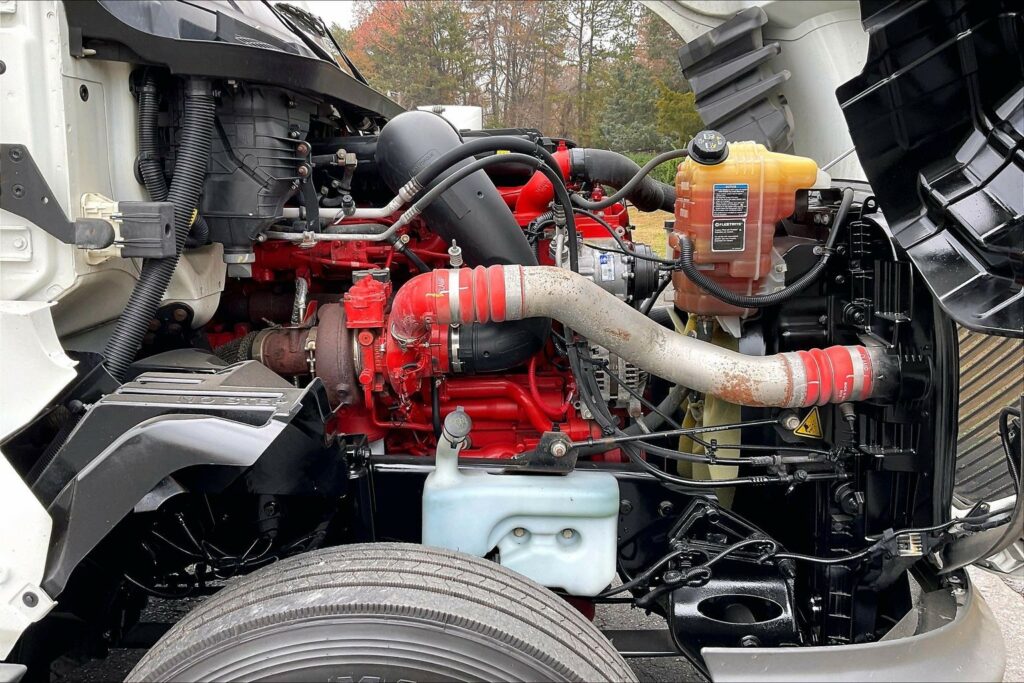 2021 CUM LT625 6×4 Day Cab