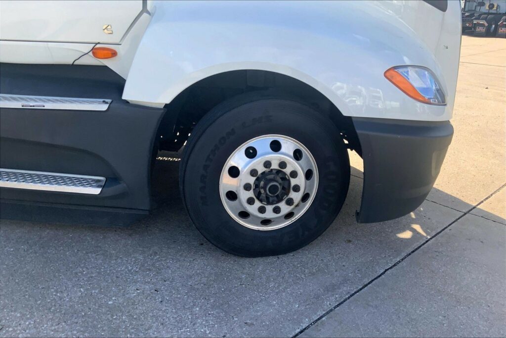 2021 CUM LT625 6×4 Day Cab