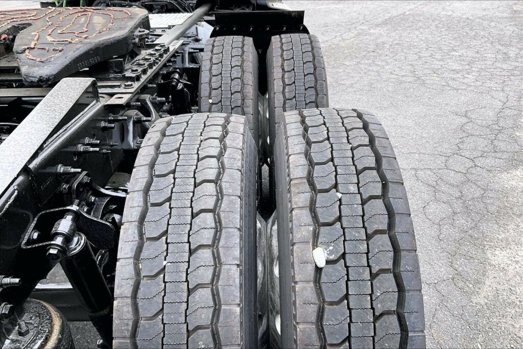 2021 CUM LT625 6×4 Day Cab