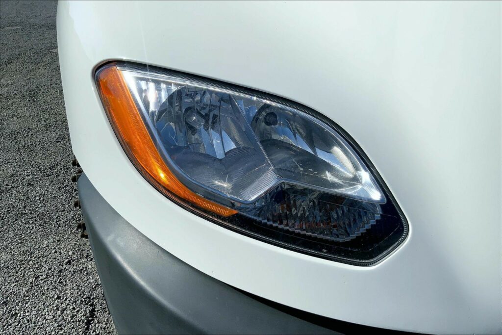 2021 CUM LT625 6×4 Sleeper