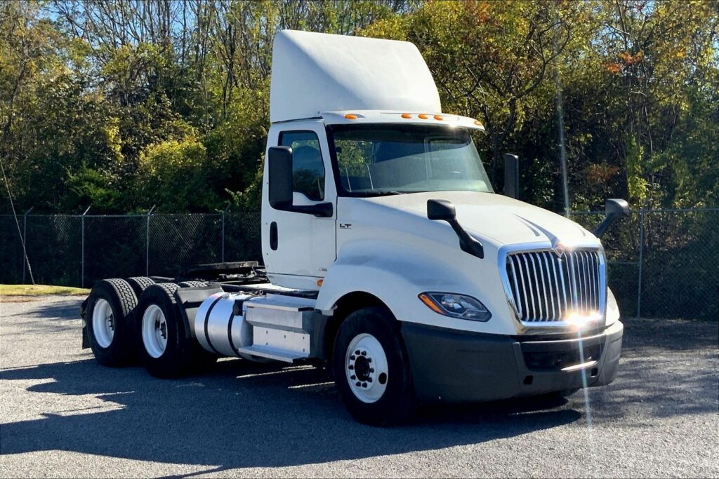 2019 INT LT625 6×4 Day Cab
