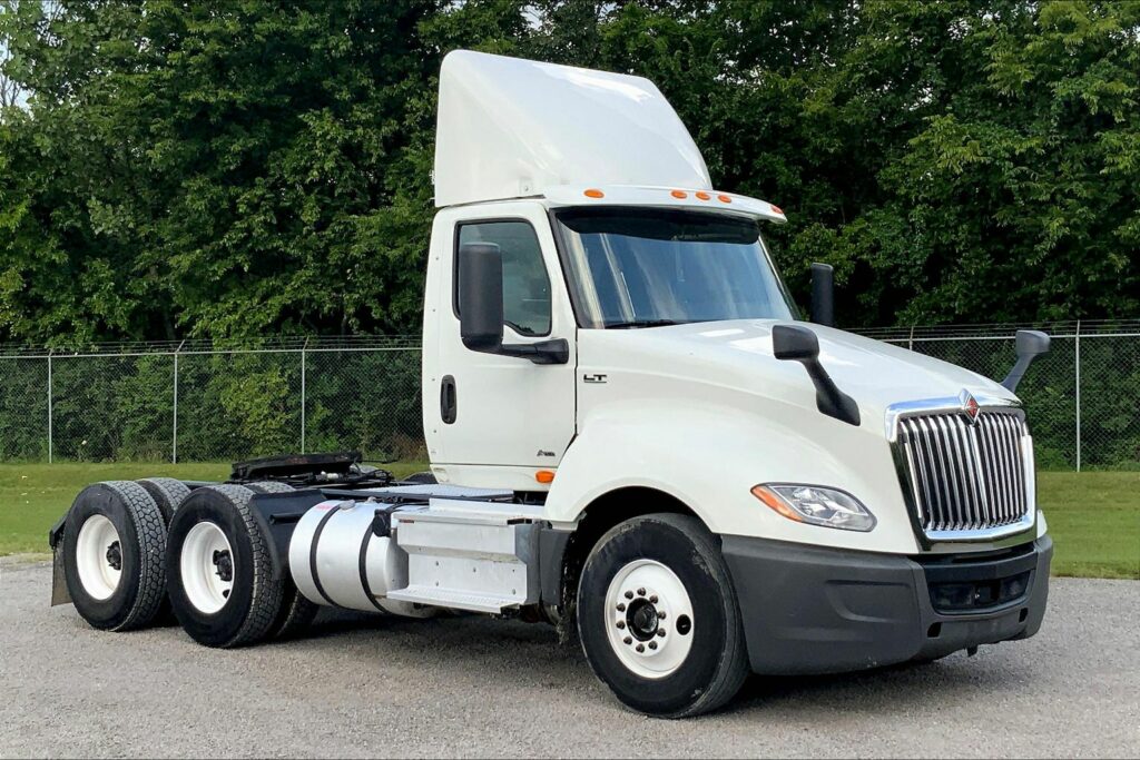 2019 INT LT625 6×4 Day Cab