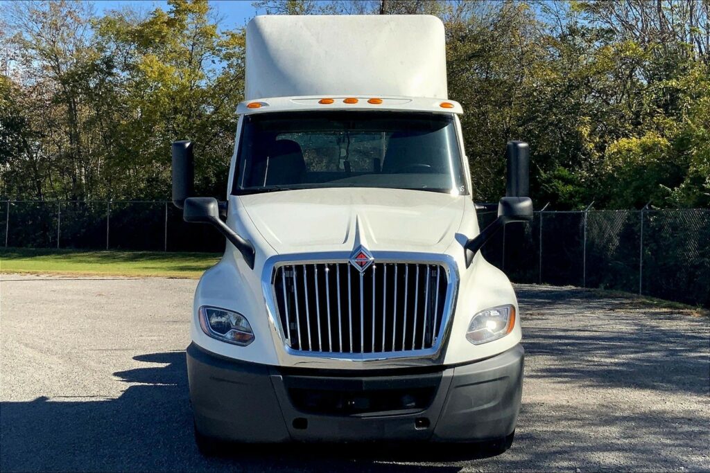 2019 INT LT625 6×4 Day Cab