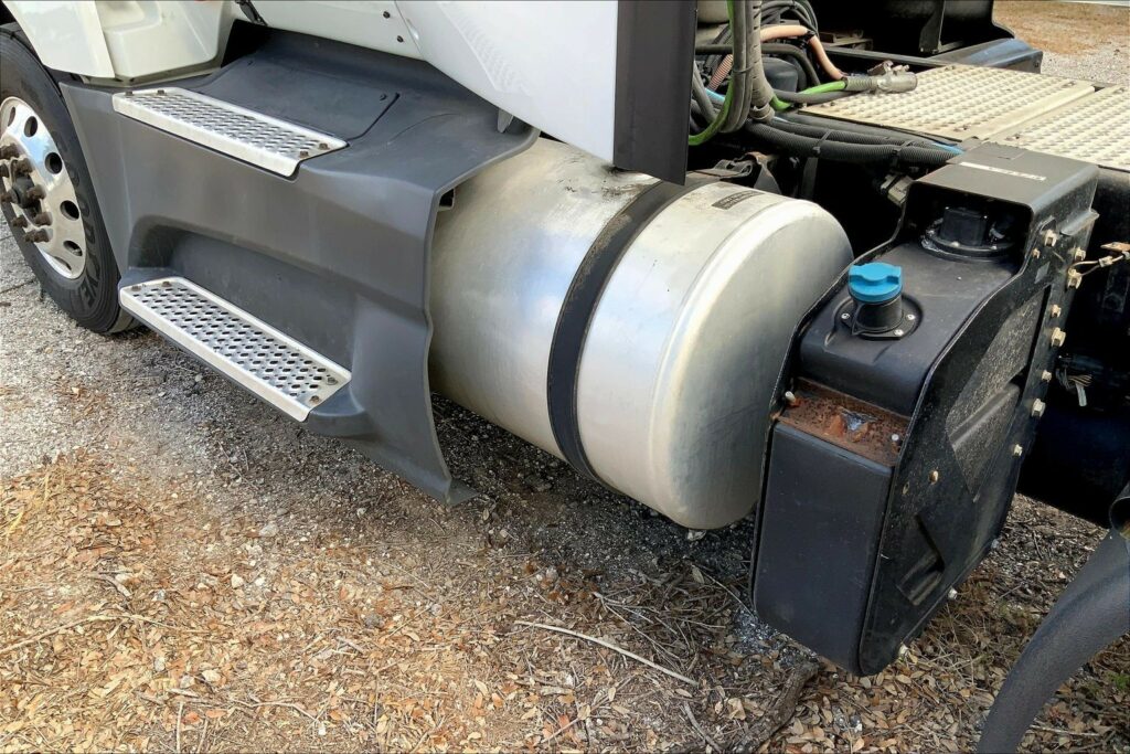 2021 INT LT625 6×4 Day Cab