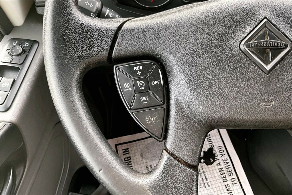 2022 INT LT625 6×4 Sleeper