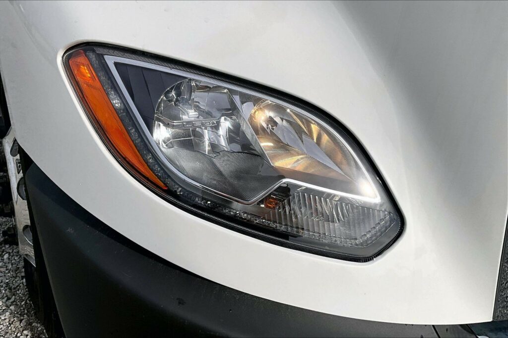 2022 INT LT625 6×4 Sleeper