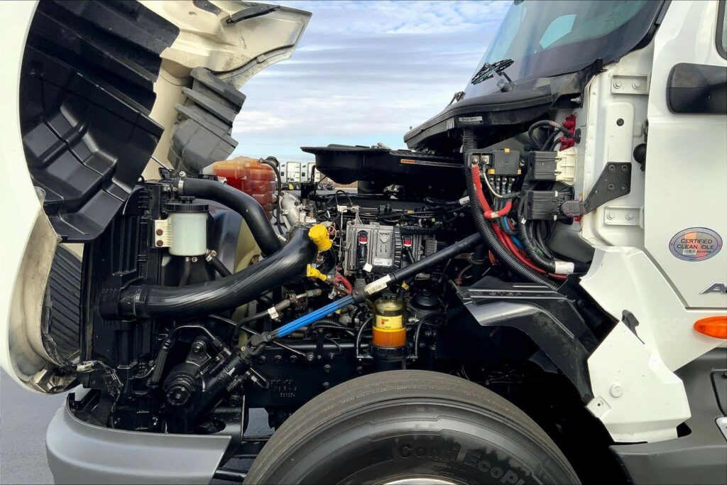 2022 INT LT625 6×4 Sleeper