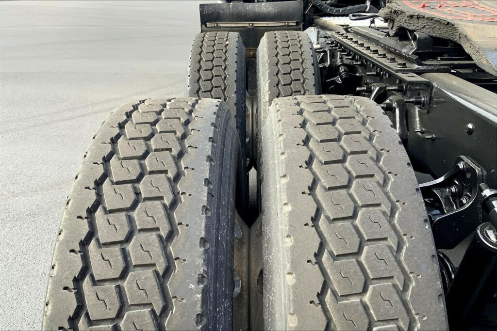 2022 INT LT625 6×4 Sleeper