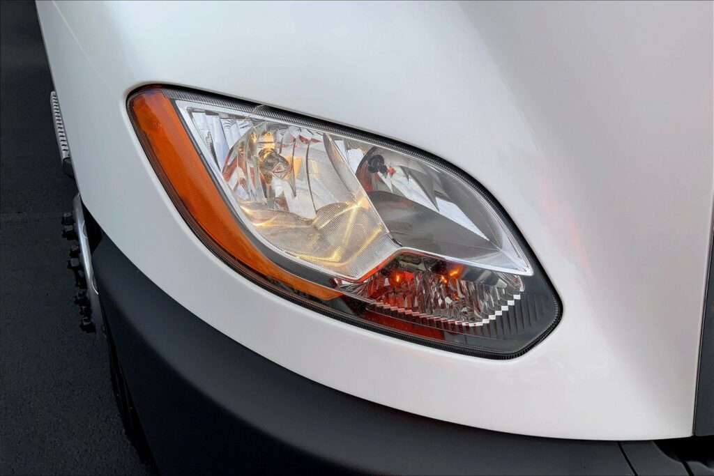 2022 INT LT625 6×4 Sleeper