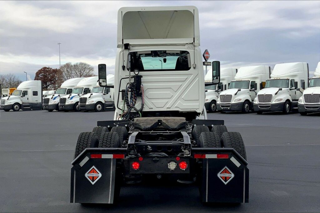 2019 INT LT625 6×4 Day Cab