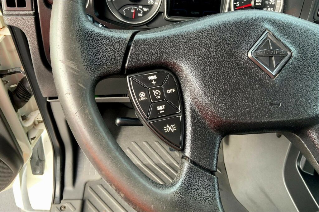 2019 INT LT625 6×4 Day Cab