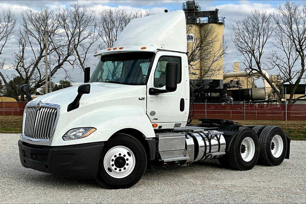 2019 INT LT625 6×4 Day Cab