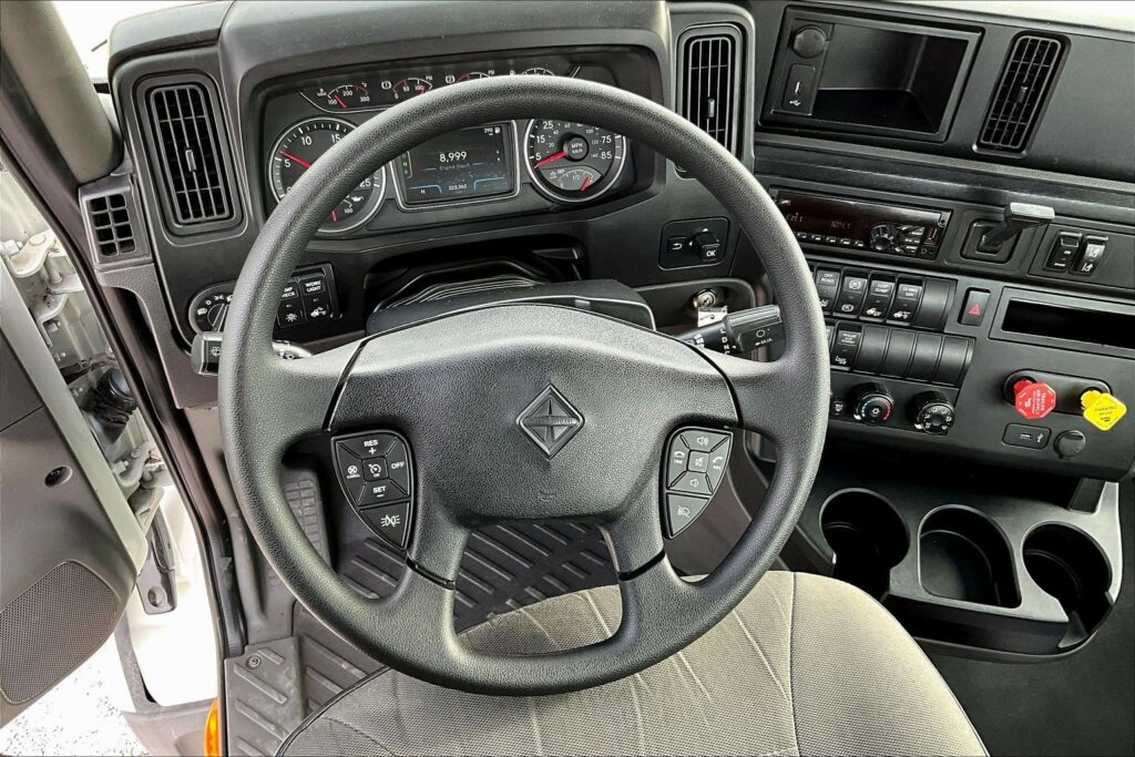 2019 INT LT625 6×4 Day Cab