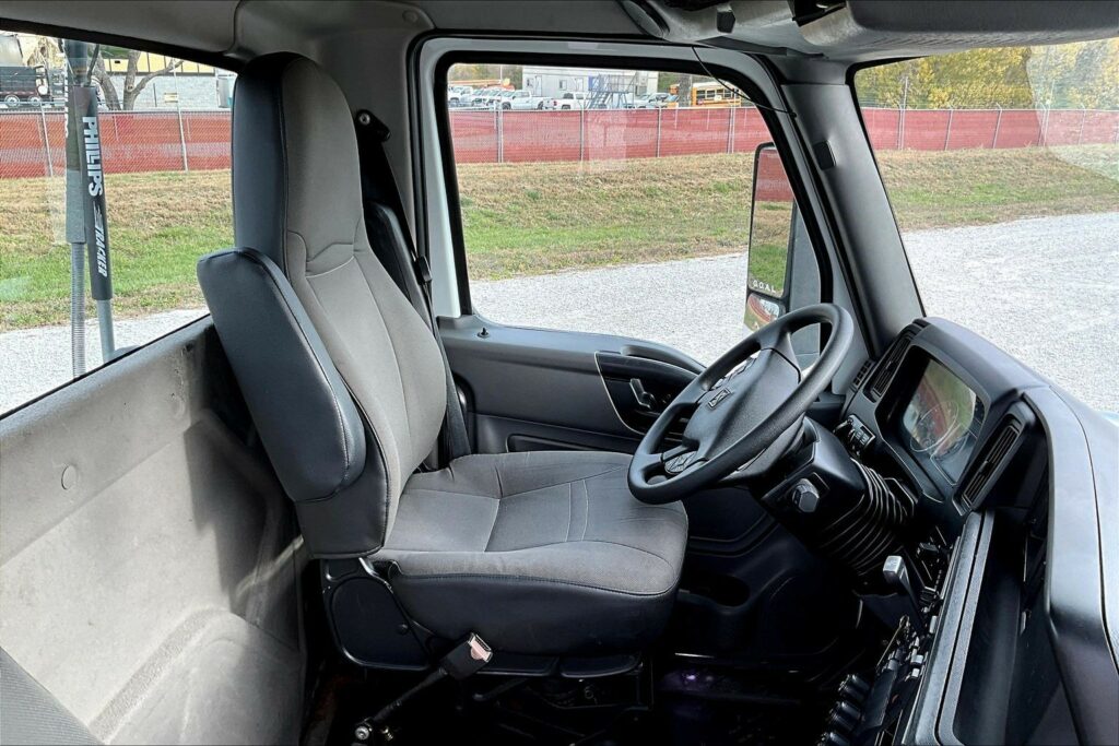 2019 INT LT625 6×4 Day Cab