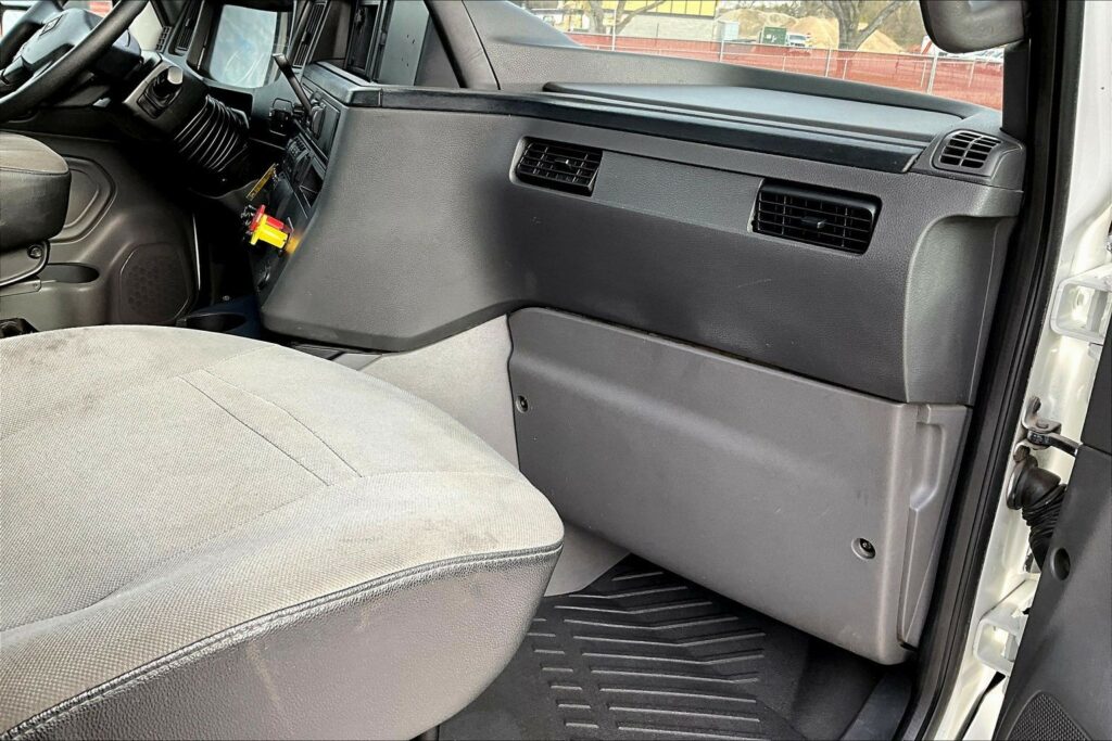 2019 INT LT625 6×4 Day Cab