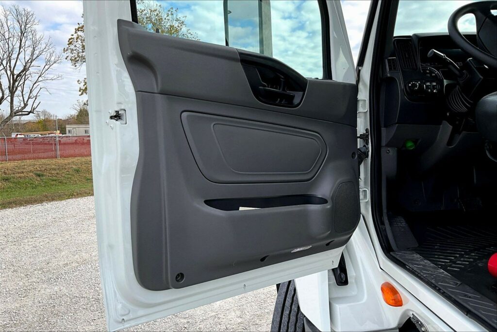 2019 INT LT625 6×4 Day Cab