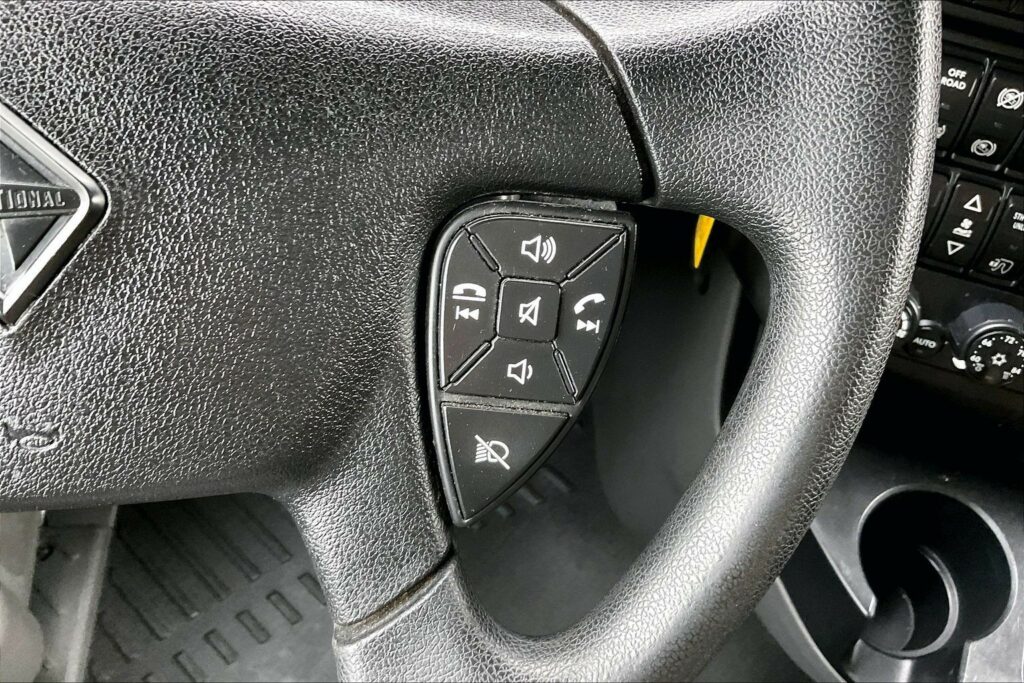 2022 INT LT625 6×4 Sleeper