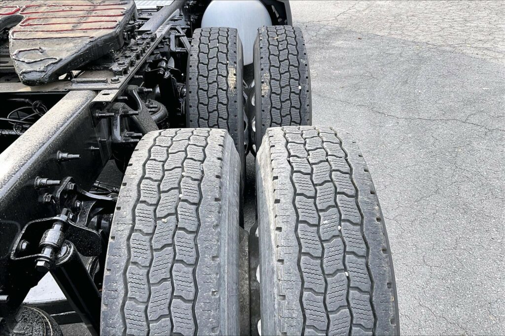 2022 INT LT625 6×4 Sleeper