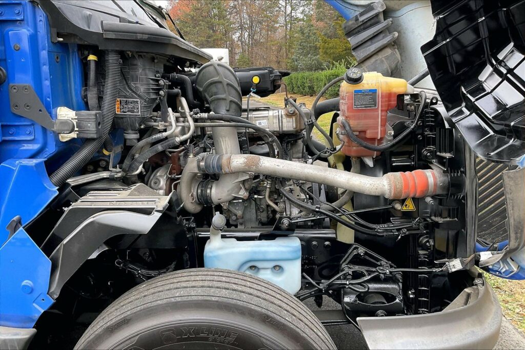 2022 INT LT625 6×4 Sleeper