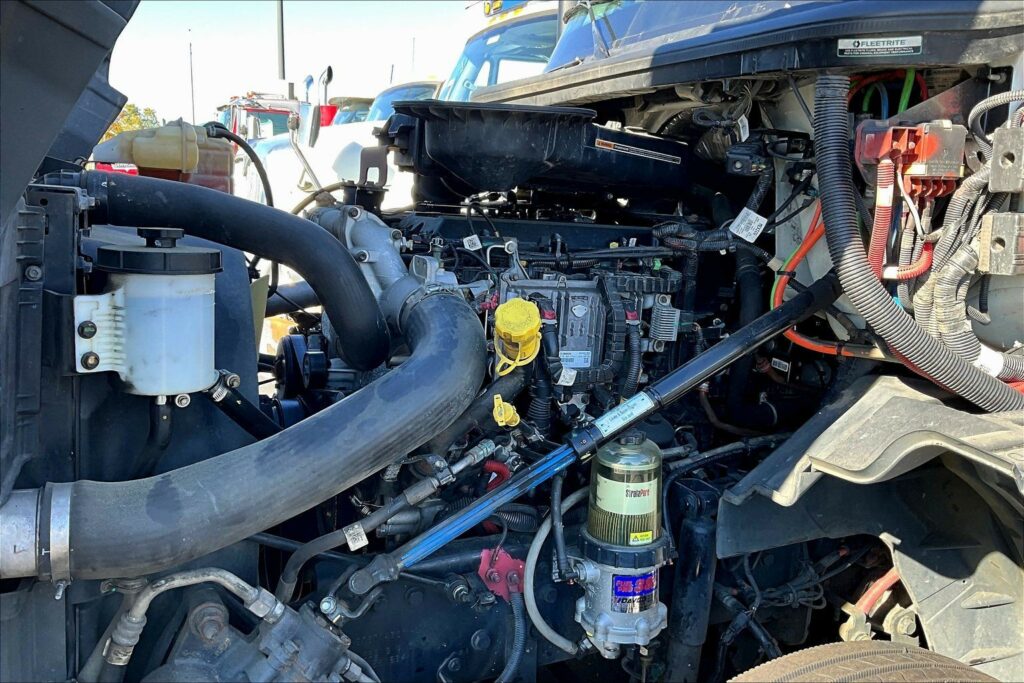 2022 INT LT625 6×4 Sleeper