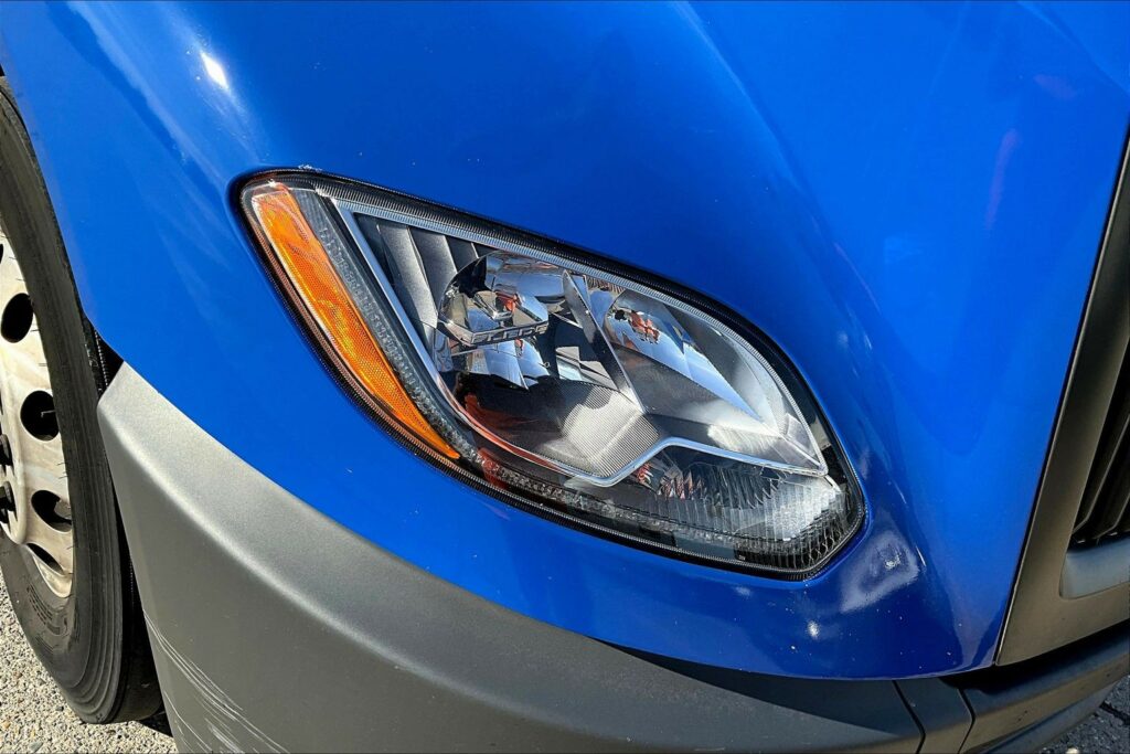 2022 INT LT625 6×4 Sleeper