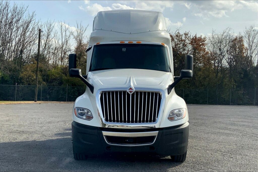 2023 INT LT625 6X4 Sleeper