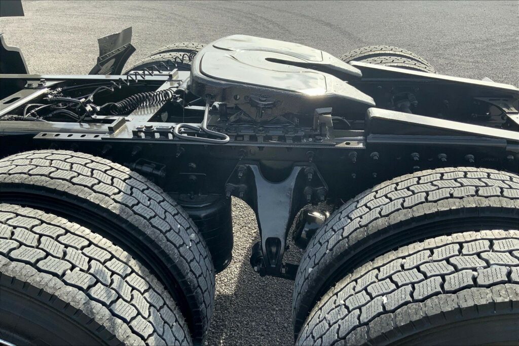 2023 INT LT625 6X4 Sleeper