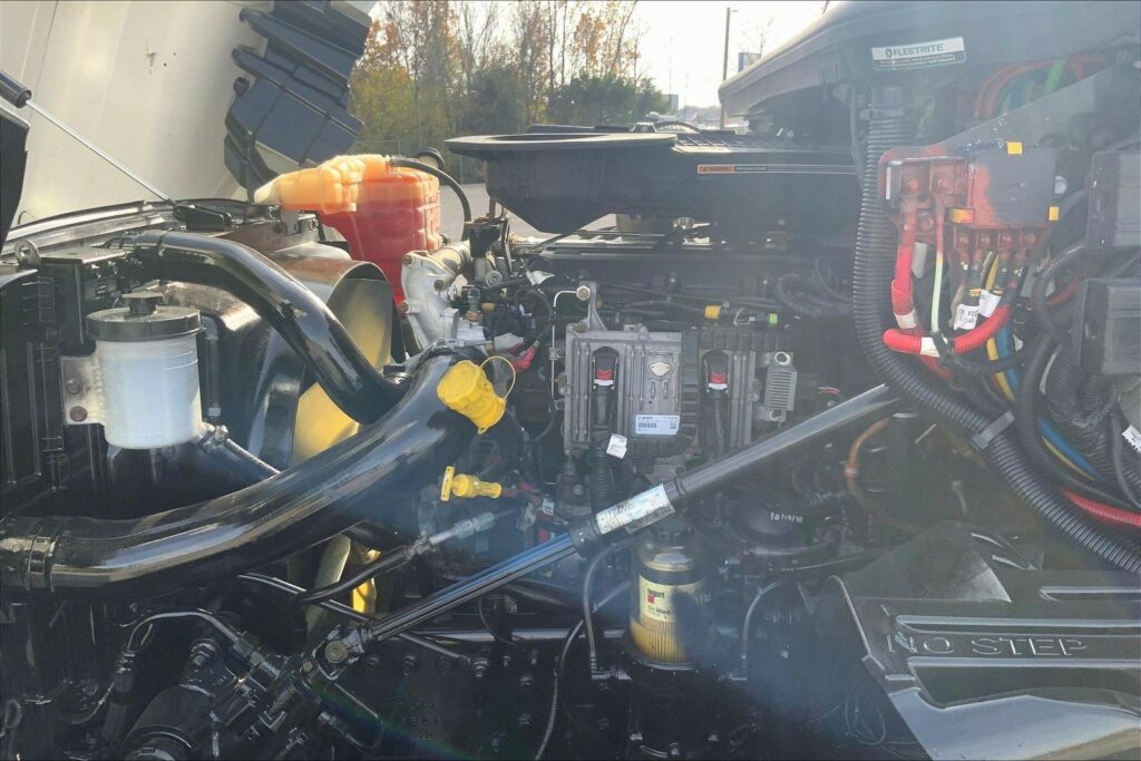 2023 INT LT625 6X4 Sleeper