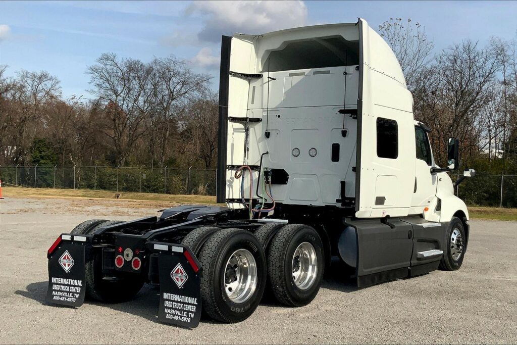 2023 INT LT625 6X4 Sleeper