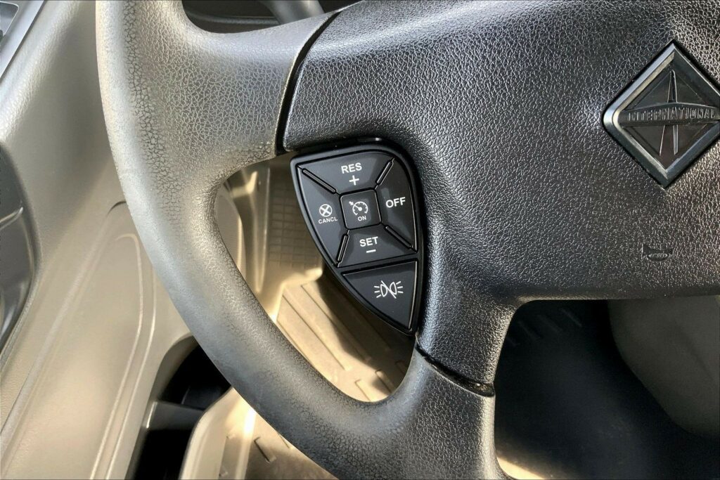 2023 INT LT625 6X4 Sleeper