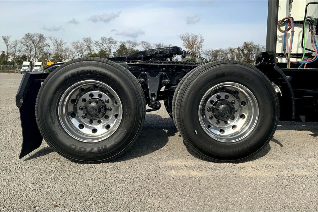 2023 INT LT625 6X4 Sleeper