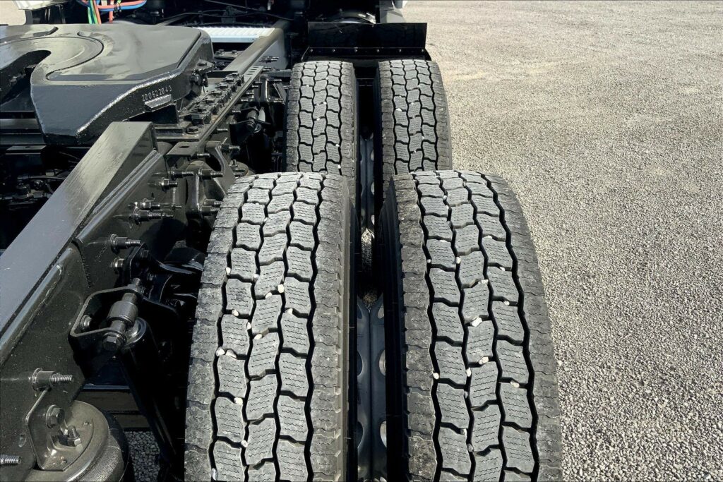 2023 INT LT625 6X4 Sleeper