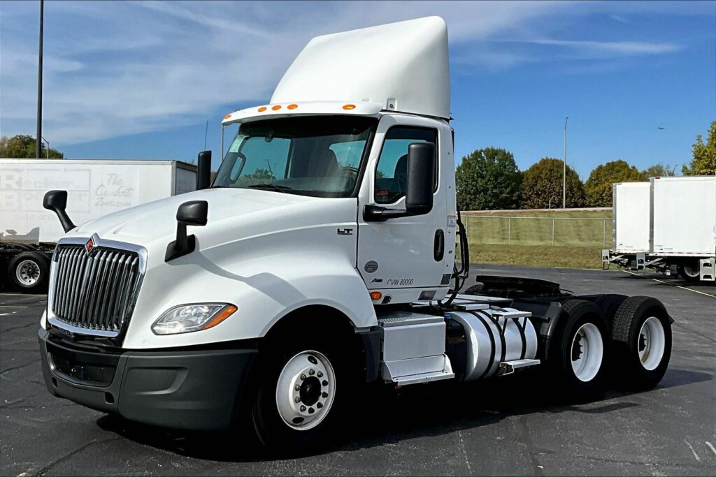 2019 INT LT625 6×4 Day Cab