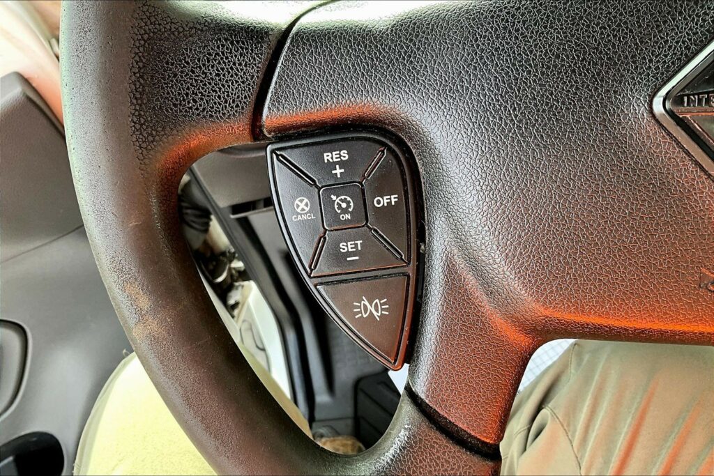 2019 INT LT625 6×4 Day Cab