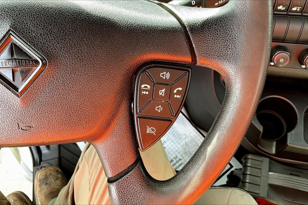 2019 INT LT625 6×4 Day Cab