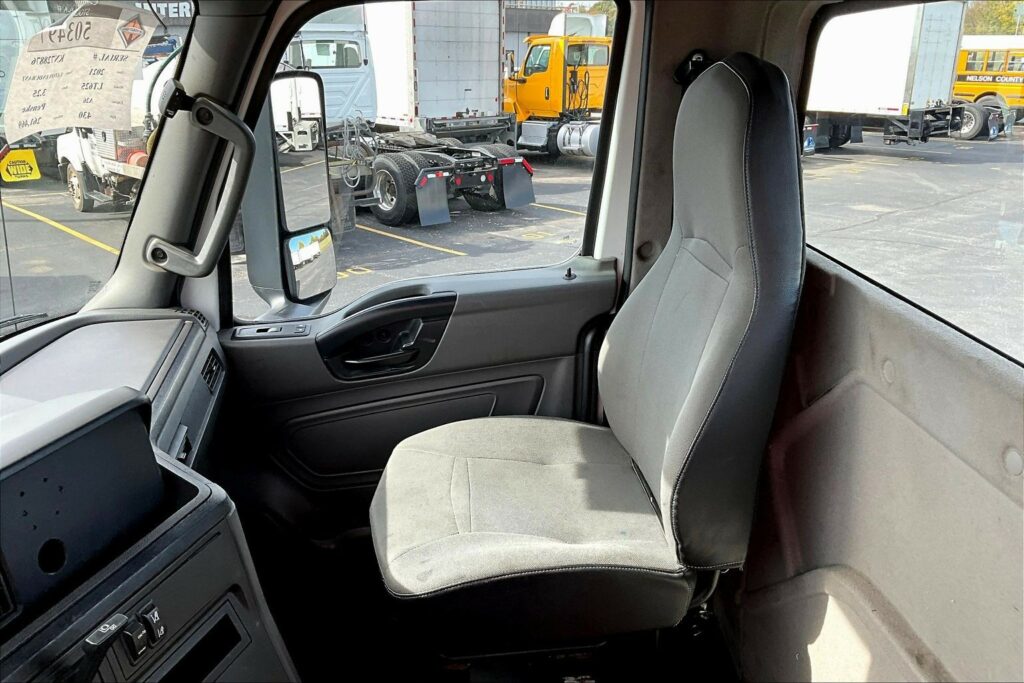 2019 INT LT625 6×4 Day Cab